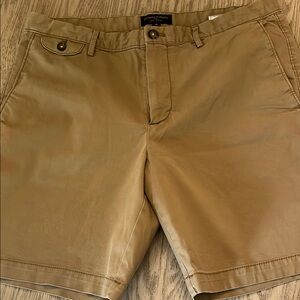 Khaki Men's Banana Repubic Lived In Shorts
